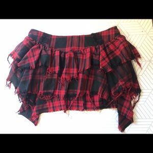 Hot Topic distressed plaid layered mini skirt
